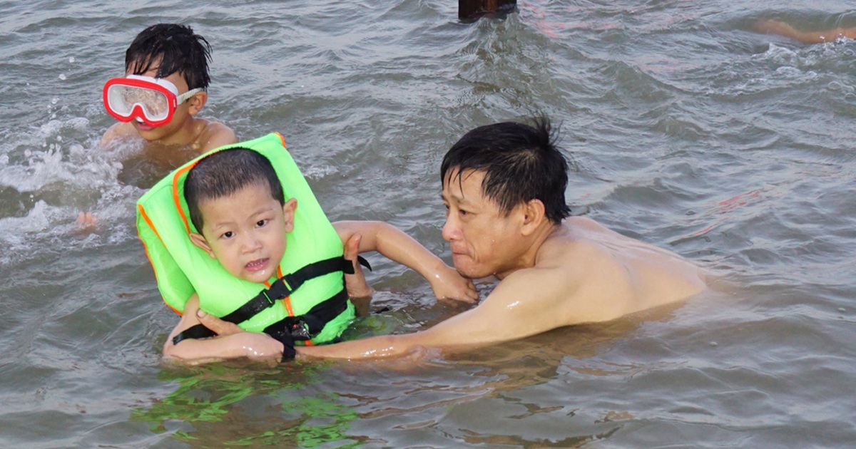 Phòng chống đuối nước, Nghệ An sẽ đưa môn bơi vào trường học | Báo Dân trí