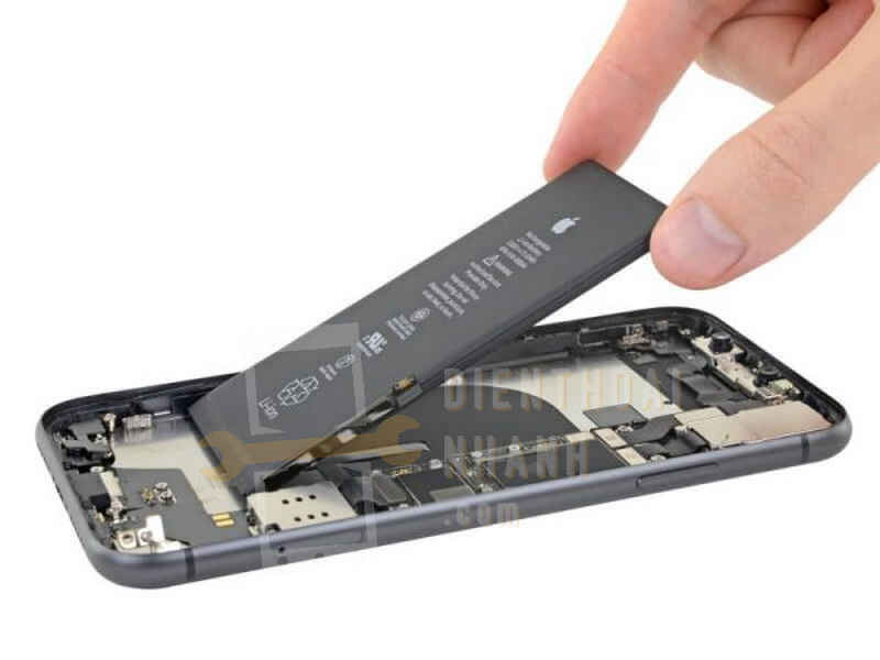 Cách liên hệ và lên lịch thay pin iPhone 11 tại Phone Fast