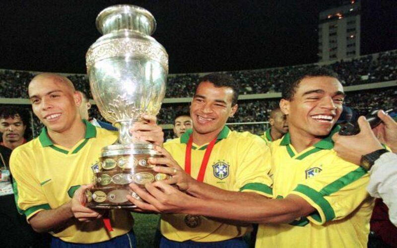 Huyền thoại bóng đá Brazil: Top 1 không có tranh cãi