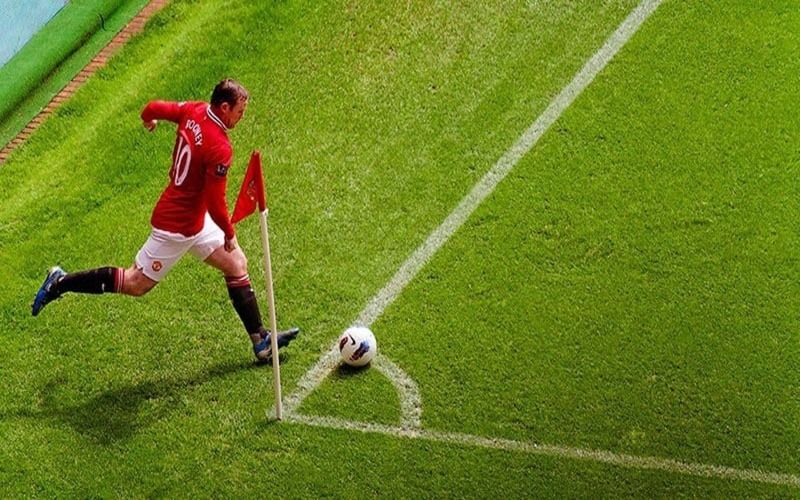 Góc là gì? Quy định về tình huống phạt góc trên sân